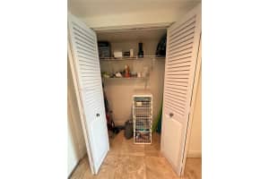 1155 Brickell Bay Dr APT 806, Miami, FL 33131, Sold 09/25/23