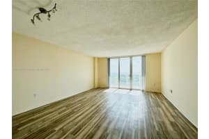 5701 Collins Ave APT 1707, Miami Beach, FL 33140, Sold 06/27/23