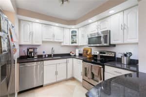1450 Brickell Bay Dr APT 1605, Miami, FL 33131, Sold 09/29/23