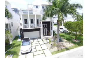 8219 NW 34th St, Doral, FL 33122, Sold 07/14/23