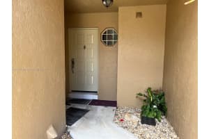 552 N University Dr, Plantation, FL 33324, Sold 06/21/23