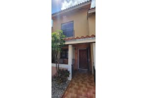2740 W 62nd St APT 102, Hialeah, FL 33016, Sold 06/05/23