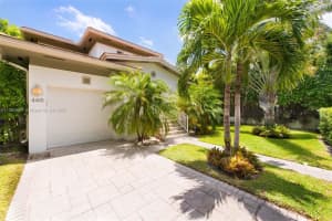 4415 N Bay Rd, Miami Beach, FL 33140, Sold 12/14/23