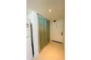 345 Ocean Dr APT 525, Miami Beach, FL 33139, Sold 09/21/23