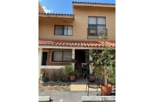 2780 W 61st St APT 201, Hialeah, FL 33016, Sold 06/22/23