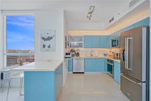 90 SW 3rd St APT 1613, Miami, FL 33130, Sold 07/17/23