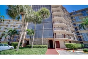 3301 N Country Club Dr APT 507, Aventura, FL 33180, Sold 03/18/24