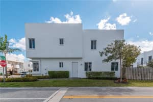 10280 NW 72nd St, Doral, FL 33178, Sold 07/27/23