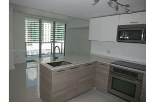 1300 Brickell Bay Dr APT 2811, Miami, FL 33131, Sold 12/04/23