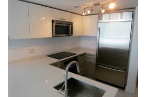1300 Brickell Bay Dr APT 2811, Miami, FL 33131, Sold 12/04/23