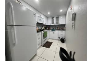 17530 NW 68th Ave APT C1004, Hialeah, FL 33015, Sold 08/04/23