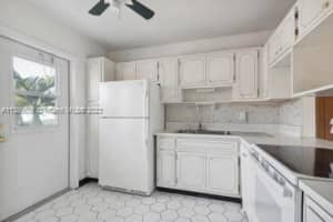 2200 Park Ln APT 108, Hollywood, FL 33021, Sold 12/18/23