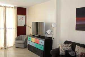 Opera Tower, 1750 N Bayshore Dr APT 4107, Miami, FL 33132, Sold 08/31/23