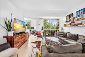 100 Meridian Ave APT 221, Miami Beach, FL 33139, Sold 08/03/23