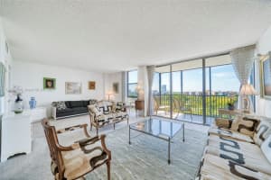 20379 W Country Club Dr APT 840, Aventura, FL 33180, Sold 01/08/24