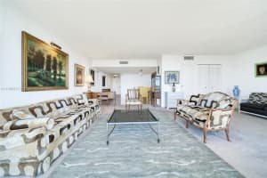 20379 W Country Club Dr APT 840, Aventura, FL 33180, Sold 01/08/24