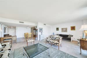 20379 W Country Club Dr APT 840, Aventura, FL 33180, Sold 01/08/24