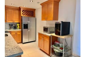 MLS# A11386979, Hollywood, Florida 33019