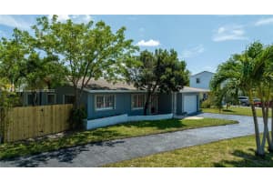 1706 NW 39th St, Oakland Park, FL 33309, Sold 07/03/23