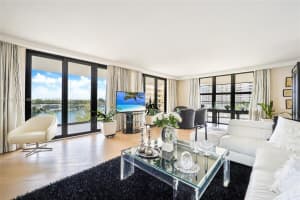 5500 Collins Ave APT 701, Miami Beach, FL 33140, Sold 04/29/24