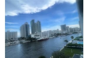 600 Parkview Dr APT 621, Hallandale Beach, FL 33009, Sold 07/06/23