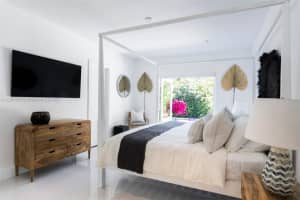 3020 Alton Rd, Miami Beach, FL 33140, Sold 08/25/23