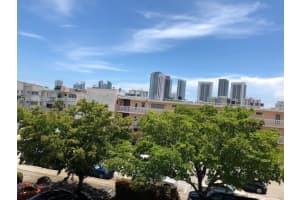 455 Golden Isles Dr APT 305, Hallandale Beach, FL 33009, Sold 09/04/23