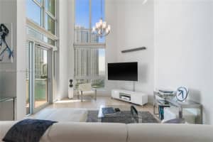 300 S Biscayne Blvd l 1014, Miami, FL 33131, Sold 07/07/23