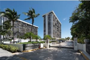 1925 Brickell Ave #1910, Miami, FL 33129, Sold 07/13/23