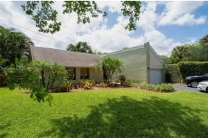 750 E Plantation Cir, Plantation, FL 33324, Sold 07/31/23