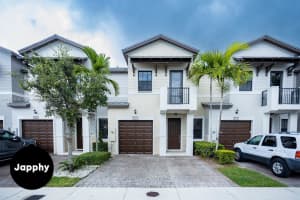 5925 NW 104th Path, Doral, FL 33178, Sold 06/30/23
