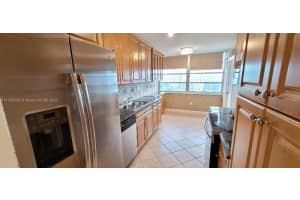 18081 Biscayne Blvd APT 1905, Aventura, FL 33160, Sold 06/27/23
