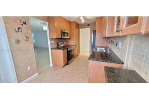 18081 Biscayne Blvd APT 1905, Aventura, FL 33160, Sold 06/27/23