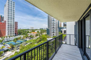 1450 Brickell Bay Dr APT 1105, Miami, FL 33131, Sold 12/06/23