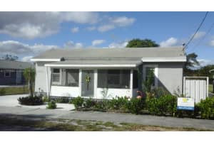 8457 SE Begonia Way, Hobe Sound, FL 33455, Sold 10/31/23