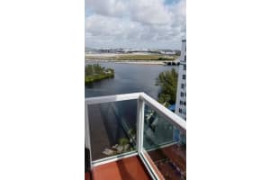 5085 NW 7th St, Miami, FL 33126, Sold 11/02/23