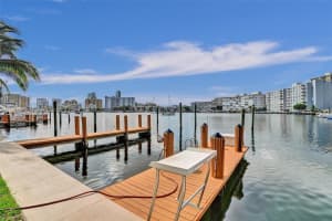 2000 Diana Dr APT 207, Hallandale Beach, FL 33009, Sold 10/27/23
