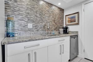 11111 Biscayne Blvd, Miami, FL 33181, Sold 10/06/23