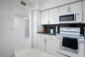 2801 NE 183rd St #108w, Aventura, FL 33160, Sold 07/12/23