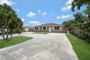 452 Waseca Dr, Lake Worth, FL 33462, Sold 07/20/23