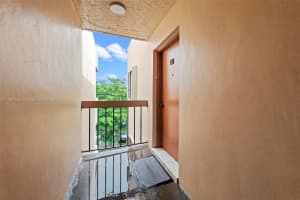 401 NW 72nd Ave 403 a, Miami, FL 33126, Sold 06/16/23