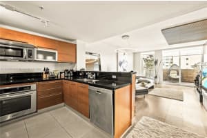 Vizcayne, 244 Biscayne Blvd APT 406, Miami, FL 33132, Sold 06/22/23