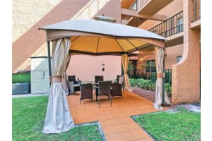 3048 Sunrise Lakes Dr E APT 413, Sunrise, FL 33322, Sold 11/28/23