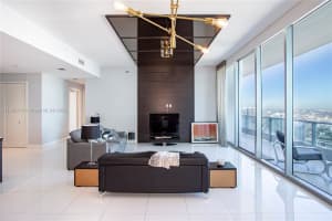 200 Biscayne Blvd Way APT 5310, Miami, FL 33131, Sold 10/23/23