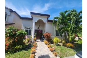 8433 NW 189th St APT 1107, Hialeah, FL 33015, Sold 10/02/23