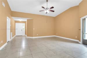 727 SE 22nd Dr, Homestead, FL 33033, Sold 07/13/23