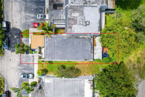 19206 Bob-O-Link Dr, Hialeah, FL 33015, Sold 08/04/23