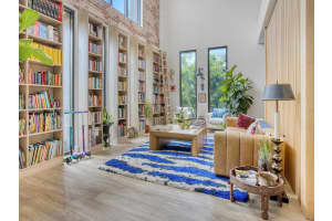 7250 SW 52nd Ct, South Miami, FL 33143, Sold 12/11/23