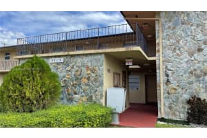 Parking lot, 3903 SW 78th Ct APT 202, Miami, FL 33155, Sold 08/25/23