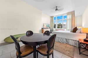 100 South Pointe Dr, Miami Beach, FL 33139, Sold 05/24/23